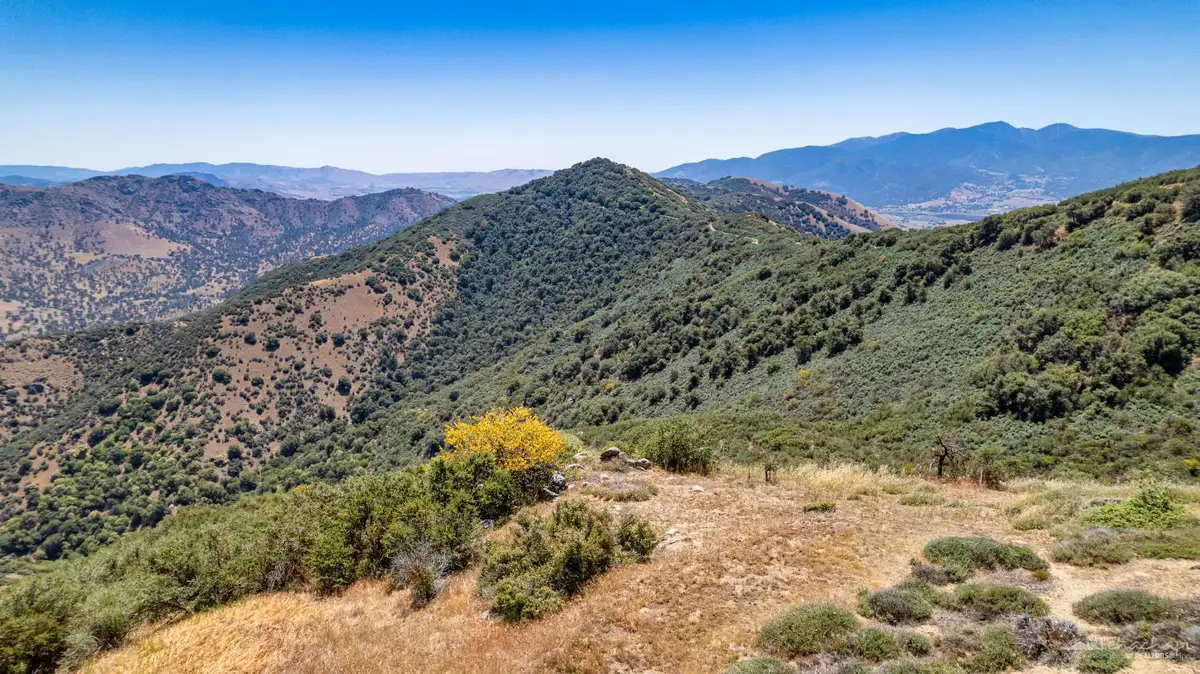 23500 El Rancho Drive, Tehachapi, CA 93561 - #1