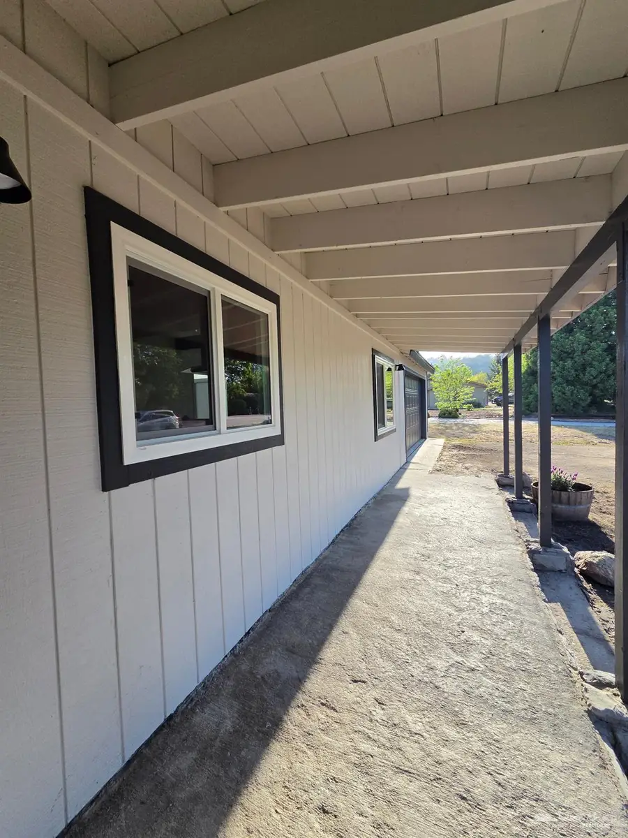 30040 Jamaica Dunes Drive, Tehachapi, CA 93561 - #2