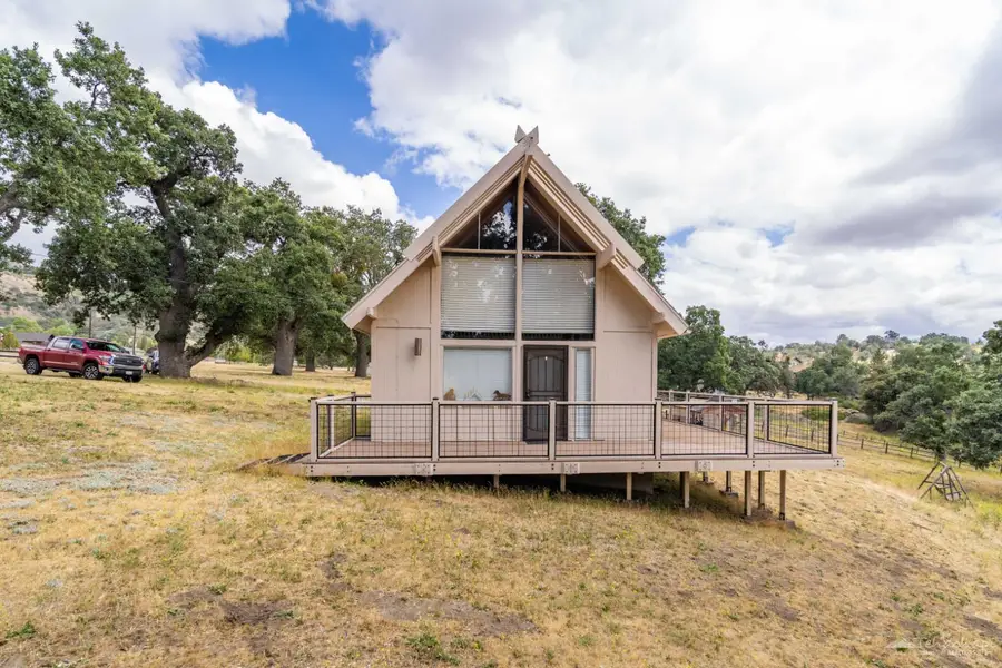 27200 Bear Valley Road, Tehachapi, CA 93561 - #2