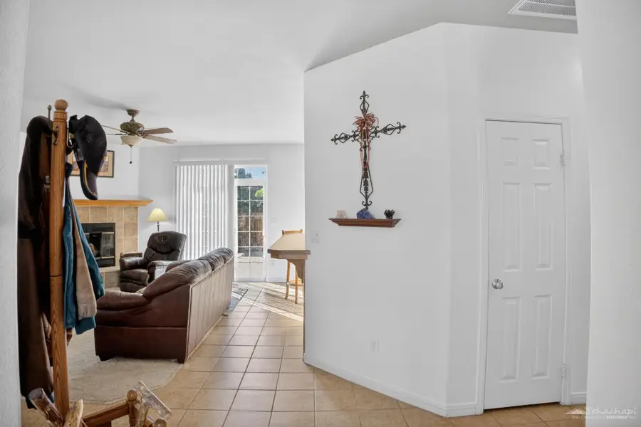 27961 Ack Ack Court, Tehachapi, CA 93561 - #3