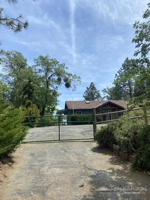 29150 Woodview Court, Tehachapi, CA 93561 - #2