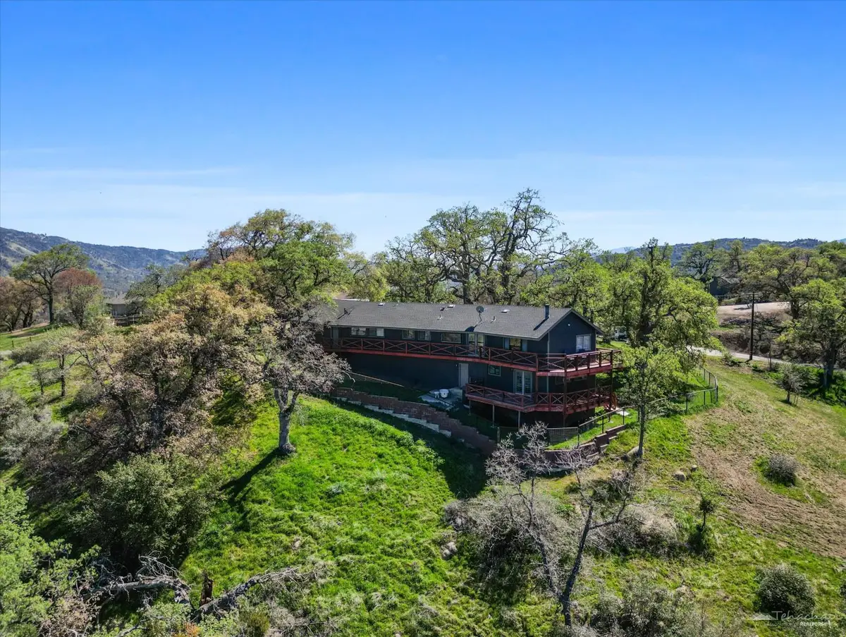 30951 Pinedale Drive, Tehachapi, CA 93561 - #1