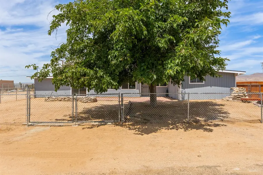 26111 Morongo Drive, Mojave, CA 93501 - #2