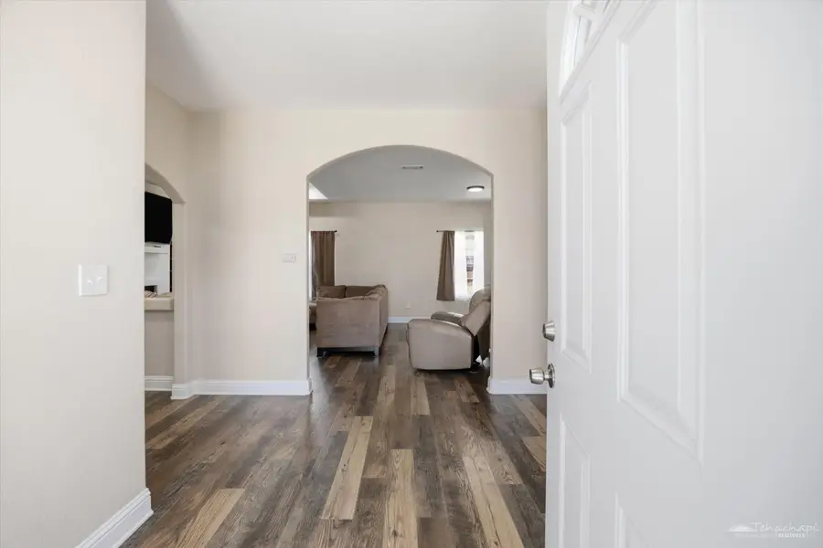 18420 Santa Anita Street, Tehachapi, CA 93561 - #3