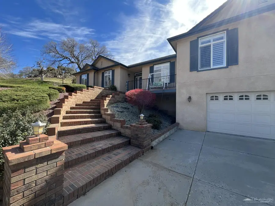 26560 Columbia Way, Tehachapi, CA 93561 - #2