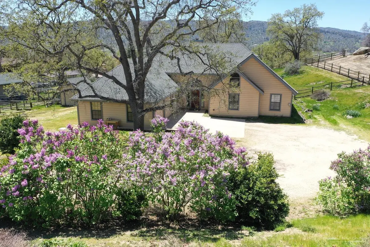 24121 Martingale Way, Tehachapi, CA 93561 - #1