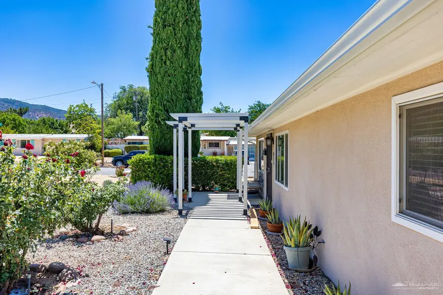 825 Aspen Drive, Tehachapi, CA 93561 - #3