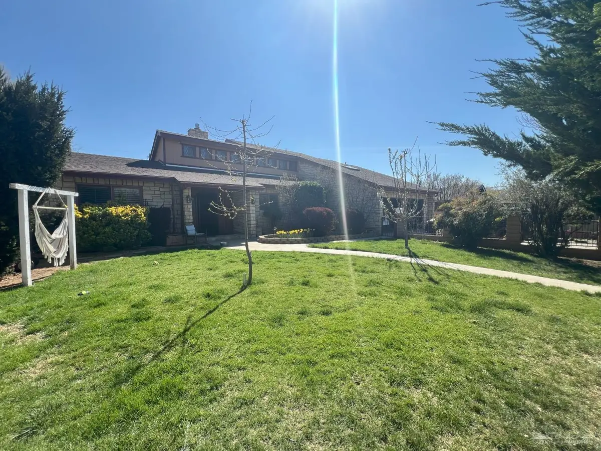 506 E E Street, Tehachapi, CA 93561 - #1