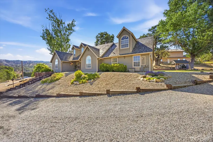29751 Rollingoak Drive, Tehachapi, CA 93561 - #3