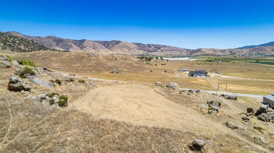 0 Castle Gate Drive, Tehachapi, CA 93561 - #3