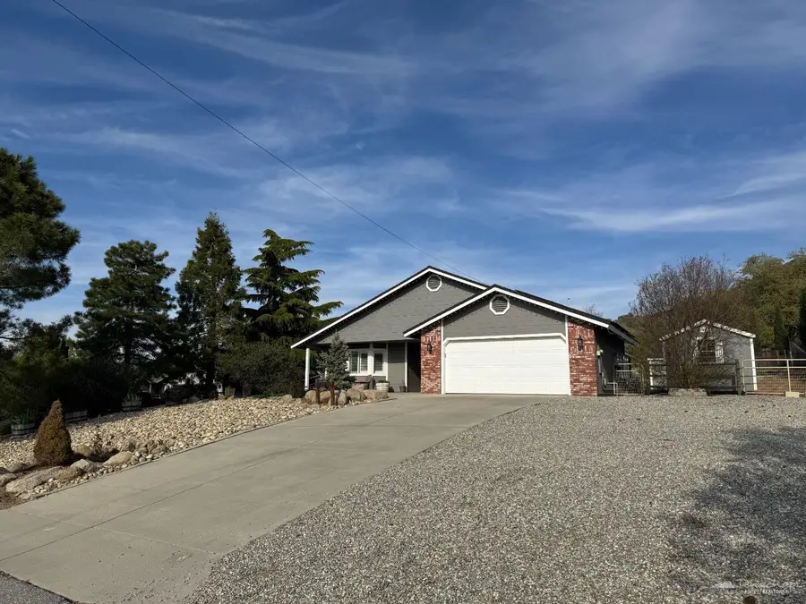 18020 Hambletonian Drive, Tehachapi, CA 93561 - #2