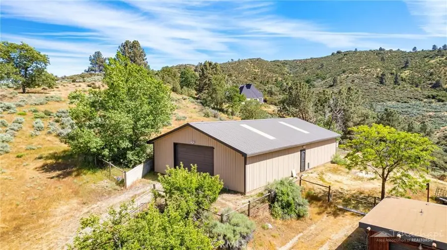 30771 Fox Ridge Court, Tehachapi, CA 93561 - #3