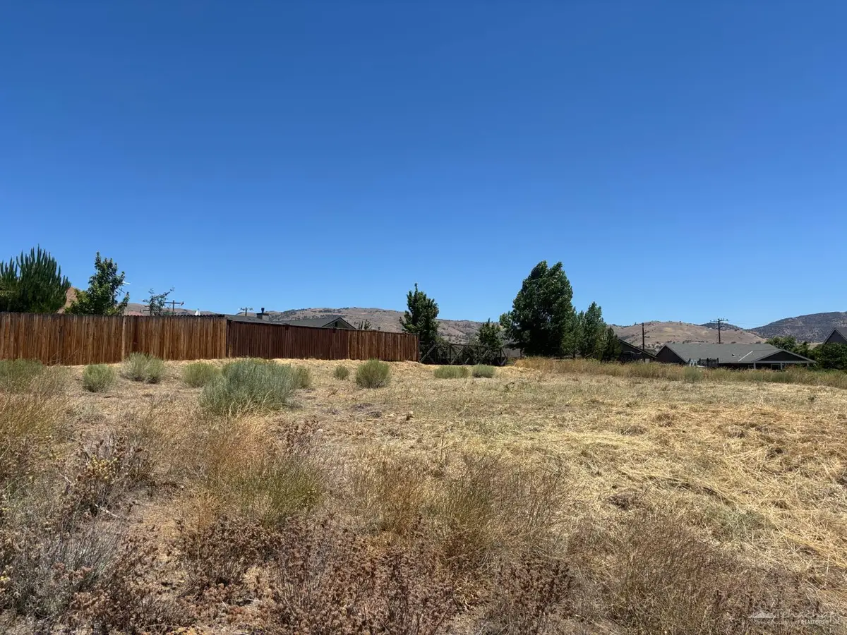 22720 Debbie Place, Tehachapi, CA 93561 - #1