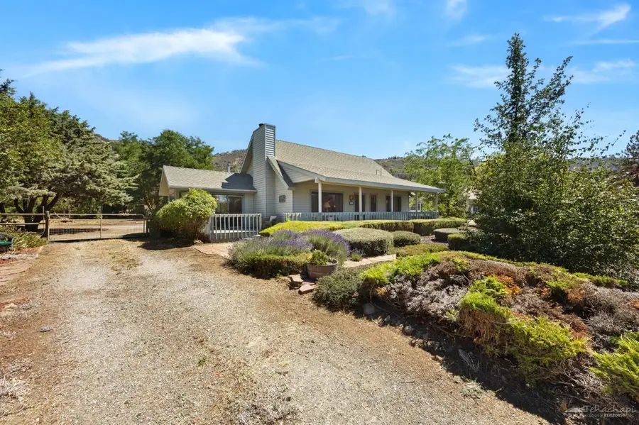 23050 Homestead Way, Tehachapi, CA 93561 - #2