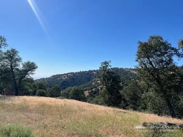 29601 Springwood Court, Tehachapi, CA 93561