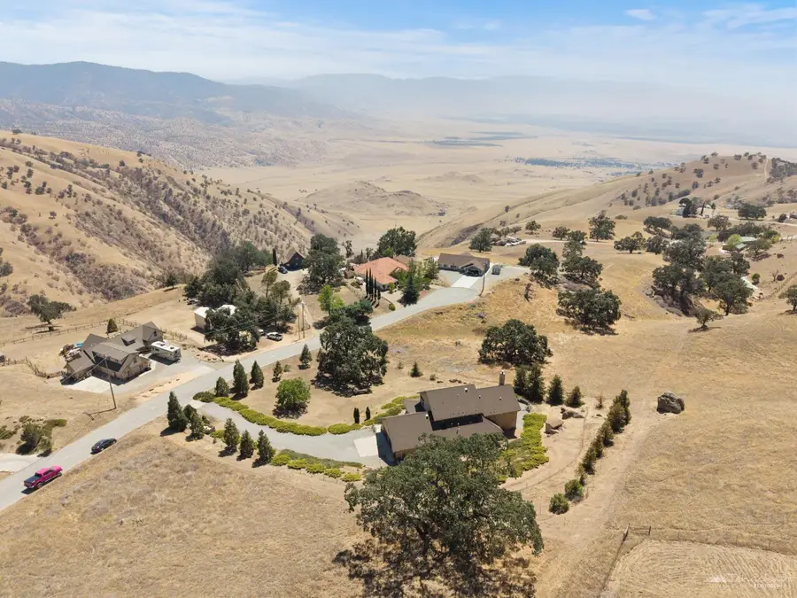 29851 Greenhorn Court, Tehachapi, CA 93561 - #2