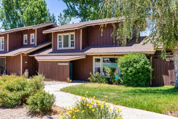 93 Meadow Lakes Drive, Tehachapi, CA 93561