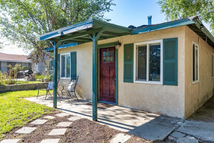 220 E I Street, Tehachapi, CA 93561 - #2
