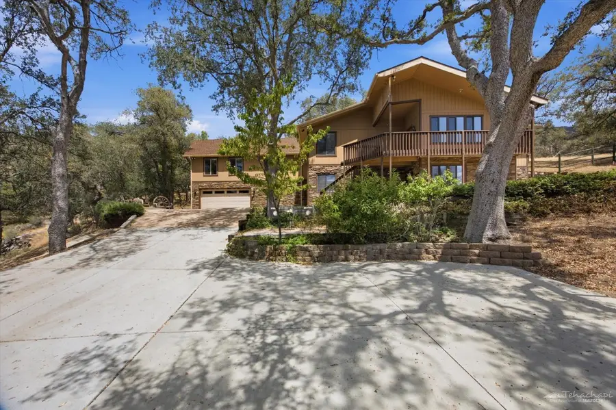 24411 San Juan Drive, Tehachapi, CA 93561 - #2
