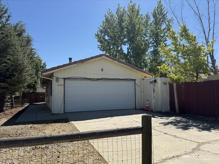 21220 Mission Street, Tehachapi, CA 93561 - #2