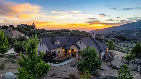 24281 Jacaranda Drive, Tehachapi, CA 93561