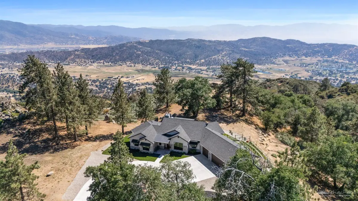 27300 Stirrup Way, Tehachapi, CA 93561 - #1