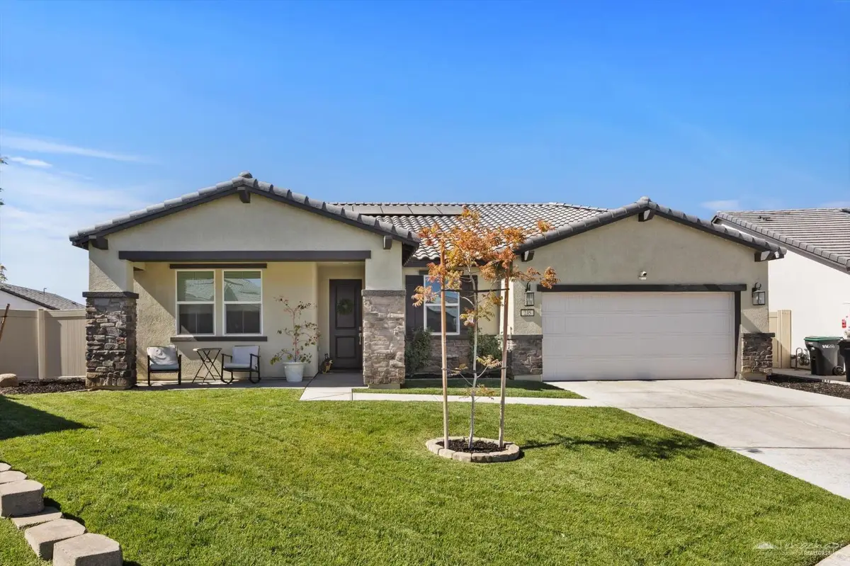 235 Artina, Tehachapi, CA 93561 - #1
