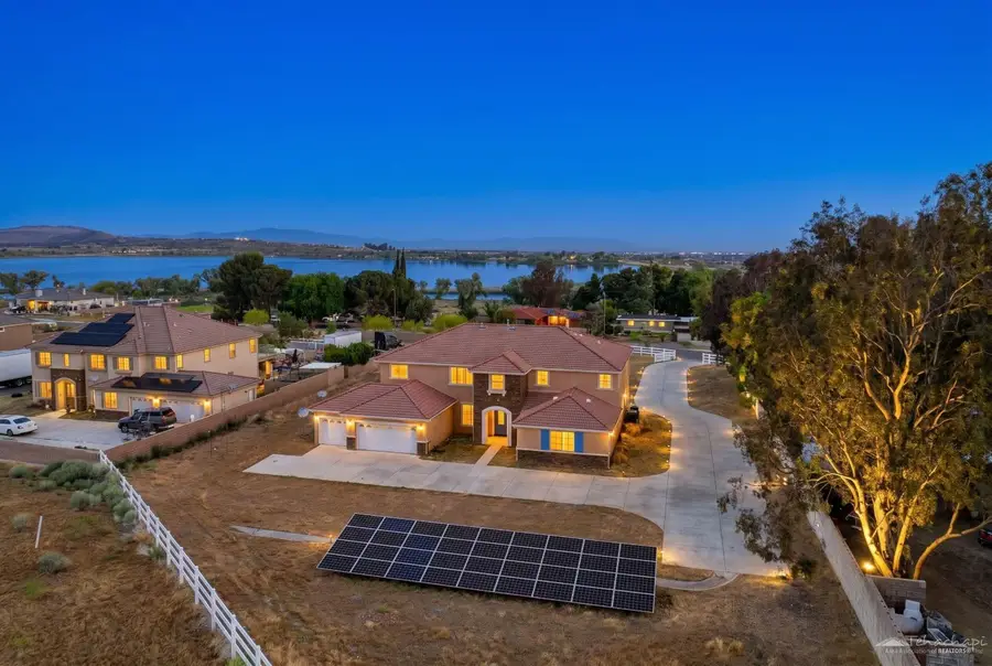 658 E Lago Lindo Road, Palmdale, CA 93550 - #2