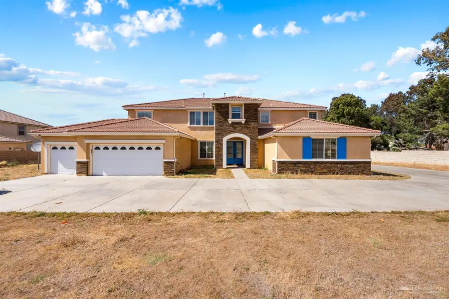658 E Lago Lindo Road, Palmdale, CA 93550 - #3