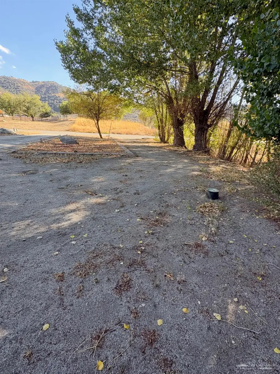 29641 Jamaica Dunes Drive, Tehachapi, CA 93561 - #2