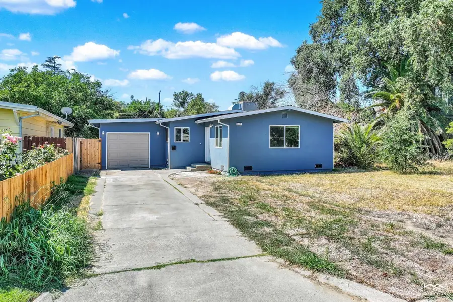 705 Marin Street, Corning, CA 96021 - Image #2