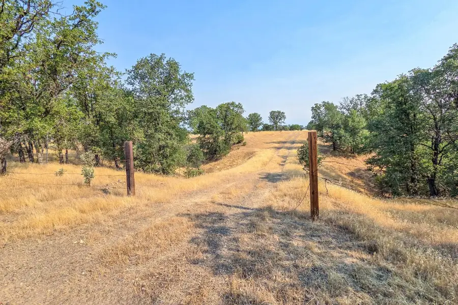 17560 Garrison Road, Cottonwood, CA 96022 - Image #3