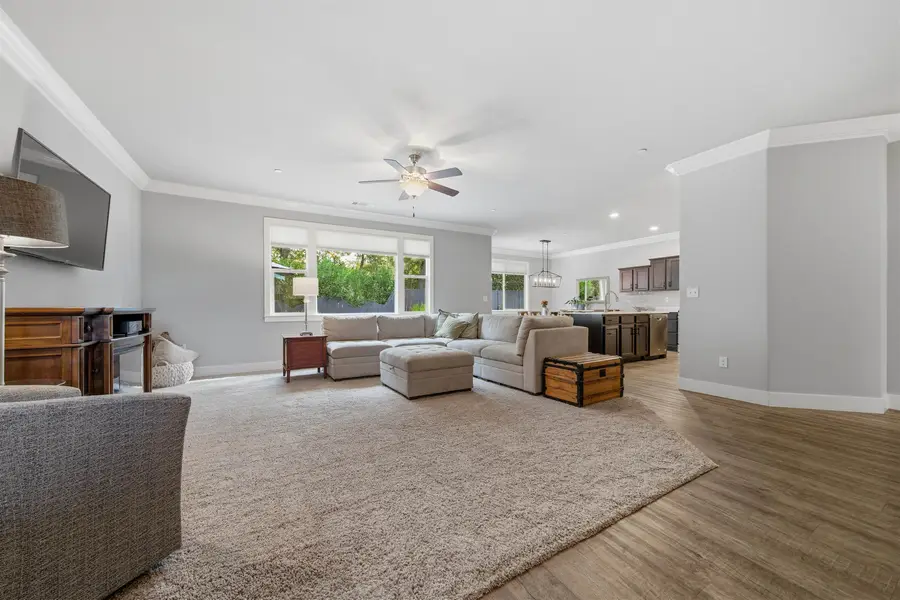 20306 Mulholland Drive, Anderson, CA 96007 - Image #3