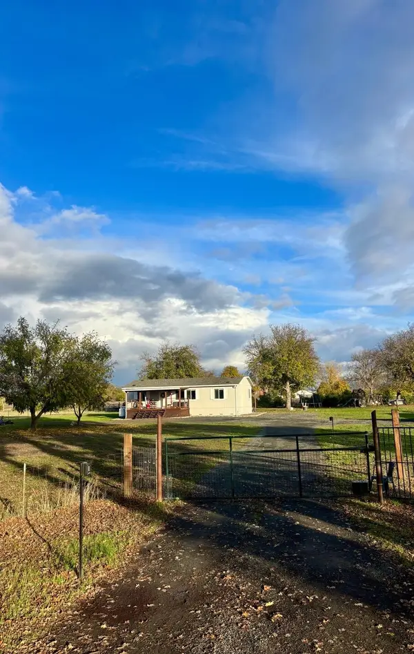 3060 Soda Bay Road, Lakeport, CA 95453