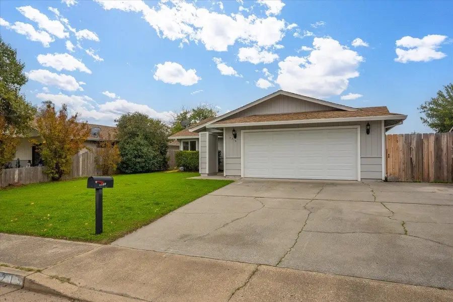 2215 Walbridge Street, Red Bluff, CA 96080 - Image #2