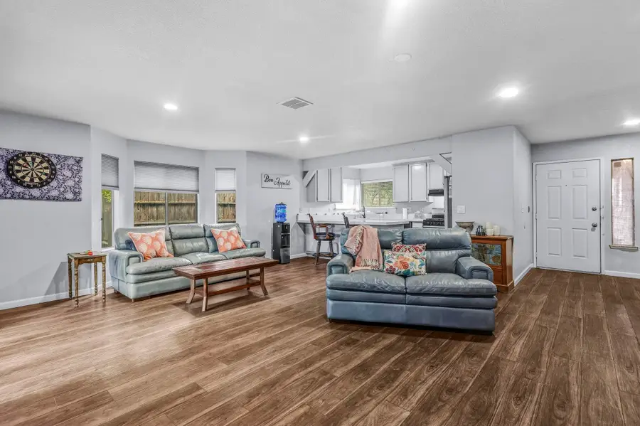 329 Michael Drive, Red Bluff, CA 96080 - Image #3