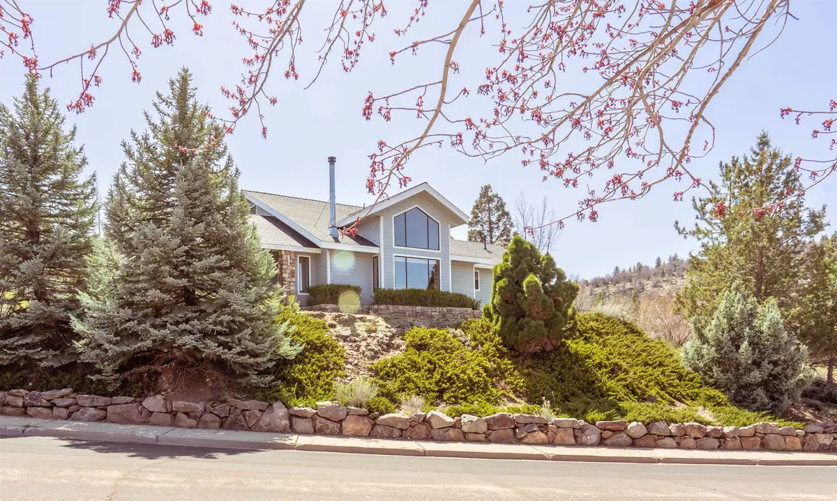 40 Brookwood Dr, Susanville, CA 96130 - Image #1