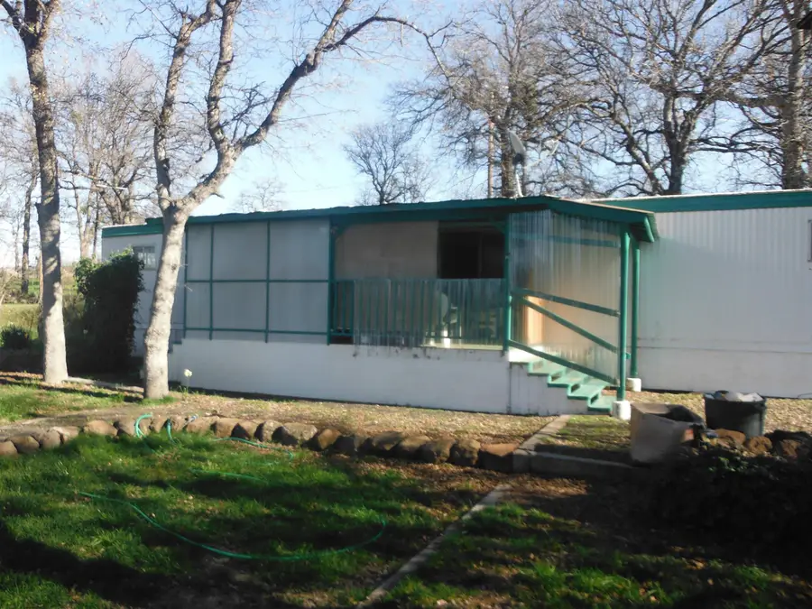 18750 Lanes Valley Road, Paynes Creek, CA 96075 - Image #3