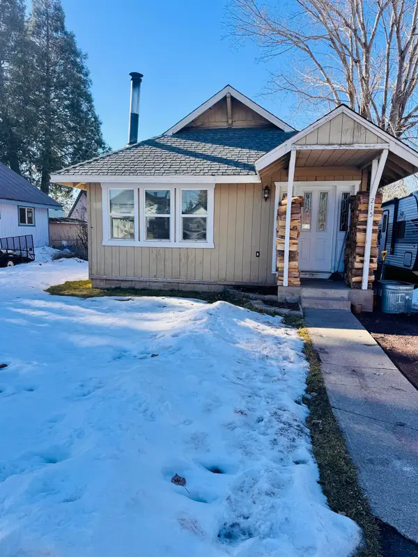 215 Elm Street, Westwood, CA 96137