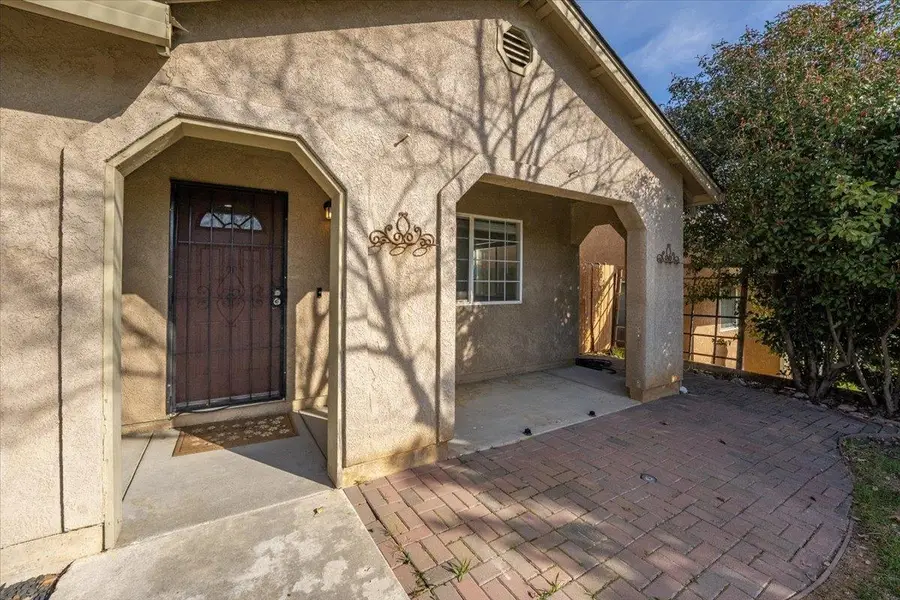 2132 Reta Way, Red Bluff, CA 96080 - Image #3