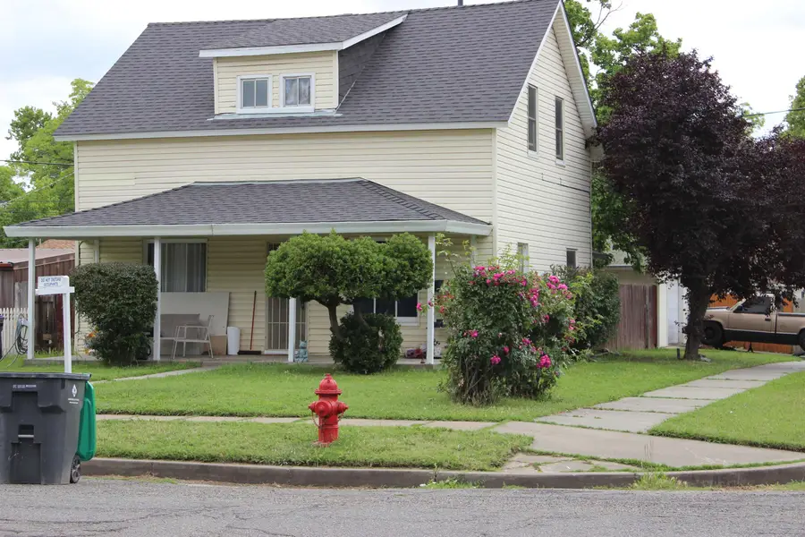 855 Johnson Street, Red Bluff, CA 96080 - #2