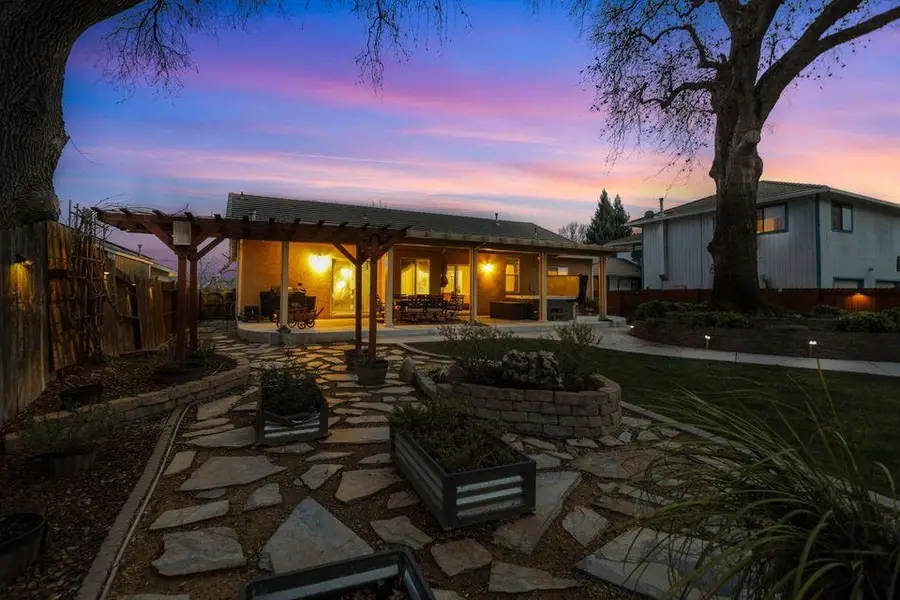 22818 Rio Alto Drive, Cottonwood, CA 96022 - #2