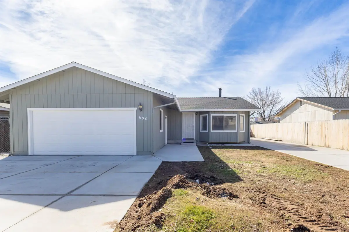 690 Cameron Way, Susanville, CA 96130 - #1