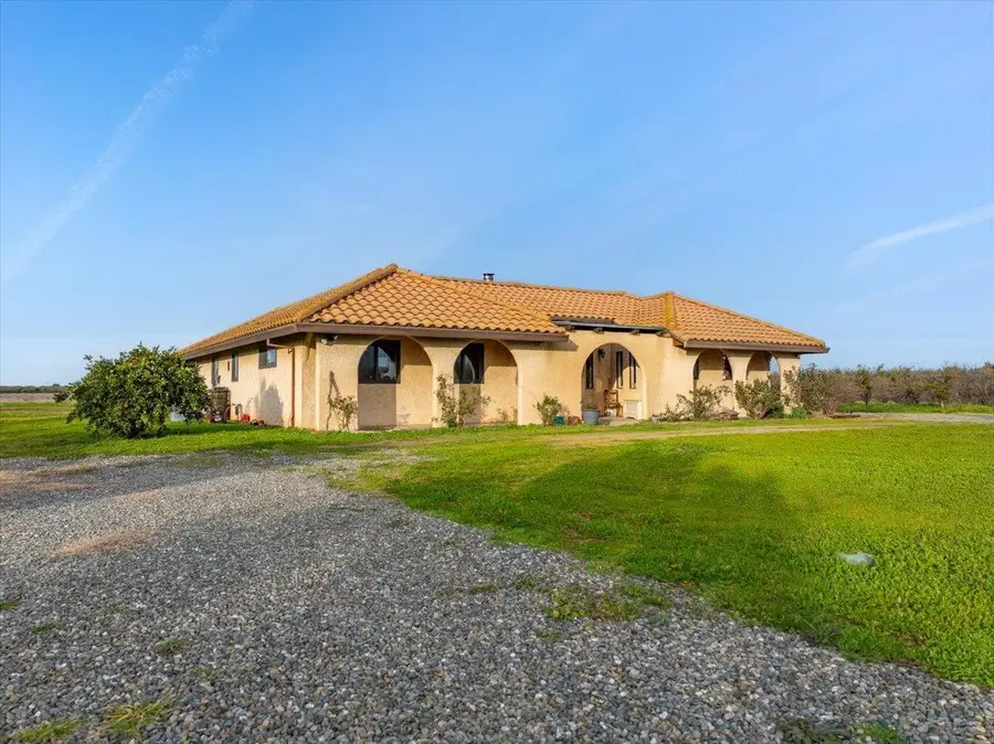 21550 Leaf Avenue, Corning, CA 96021 - #2