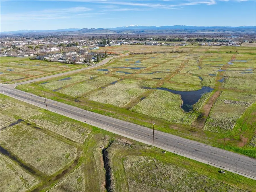 10.04 Vista Way, Red Bluff, CA 96080 - #3
