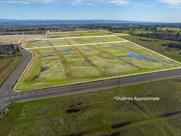 10.94 S Jackson St, Red Bluff, CA 96080