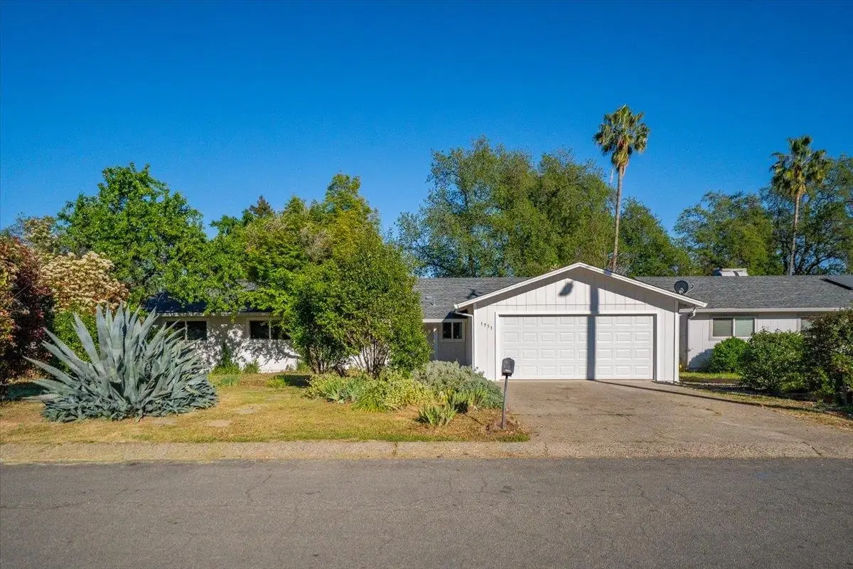 1953 Cameo Ct, Redding, CA 96002 - #1