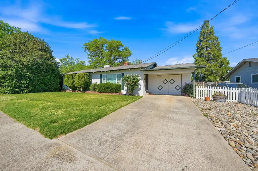 1570 Douglass Street, Red Bluff, CA 96080 - #2