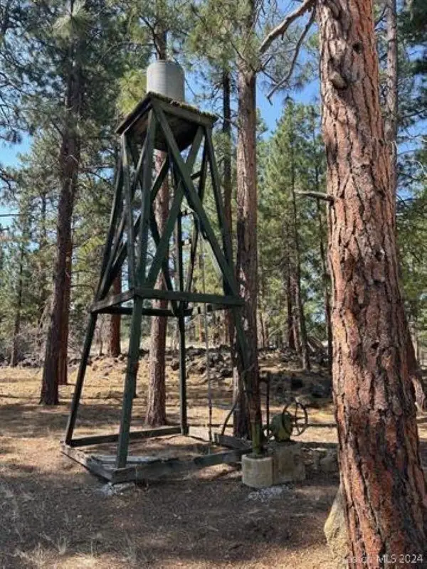 687-125 Laurel Way, Susanville, CA 96130