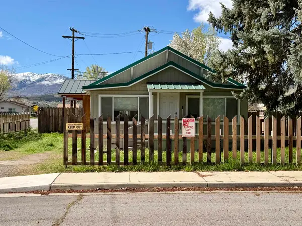 22 Sunkist Dr, Susanville, CA 96130